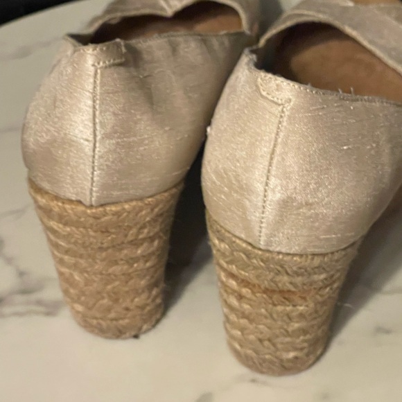 White Mountain Beige Women Seude Leather Wedges Open Toe Sandals Sz 8.5M - Picture 9 of 16